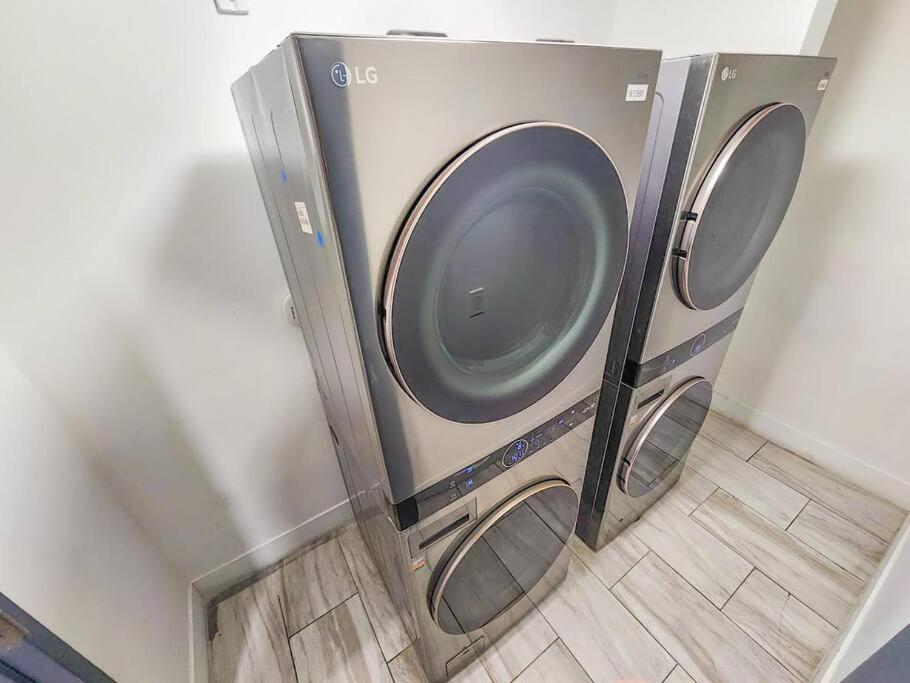 King Bed Brand New Oasis Minutes To Brickell Apartment Miami